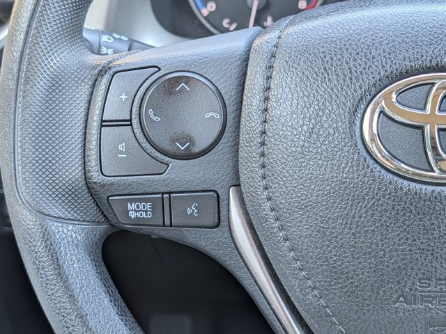 Used 2017 Toyota RAV4 LE FWD image 21