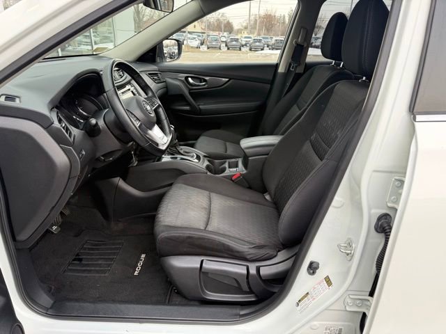 Used 2020 Nissan Rogue S w/ Special Edition Package image 19