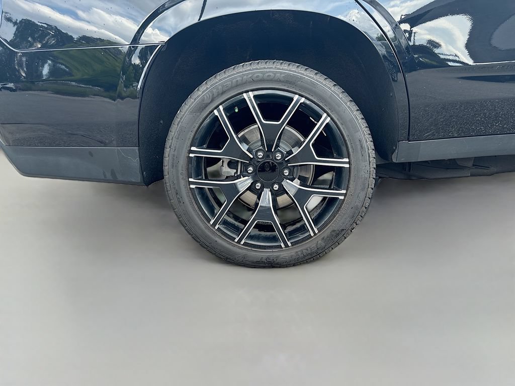 Used 2023 Chevrolet Tahoe LT AWD/4WD image 13