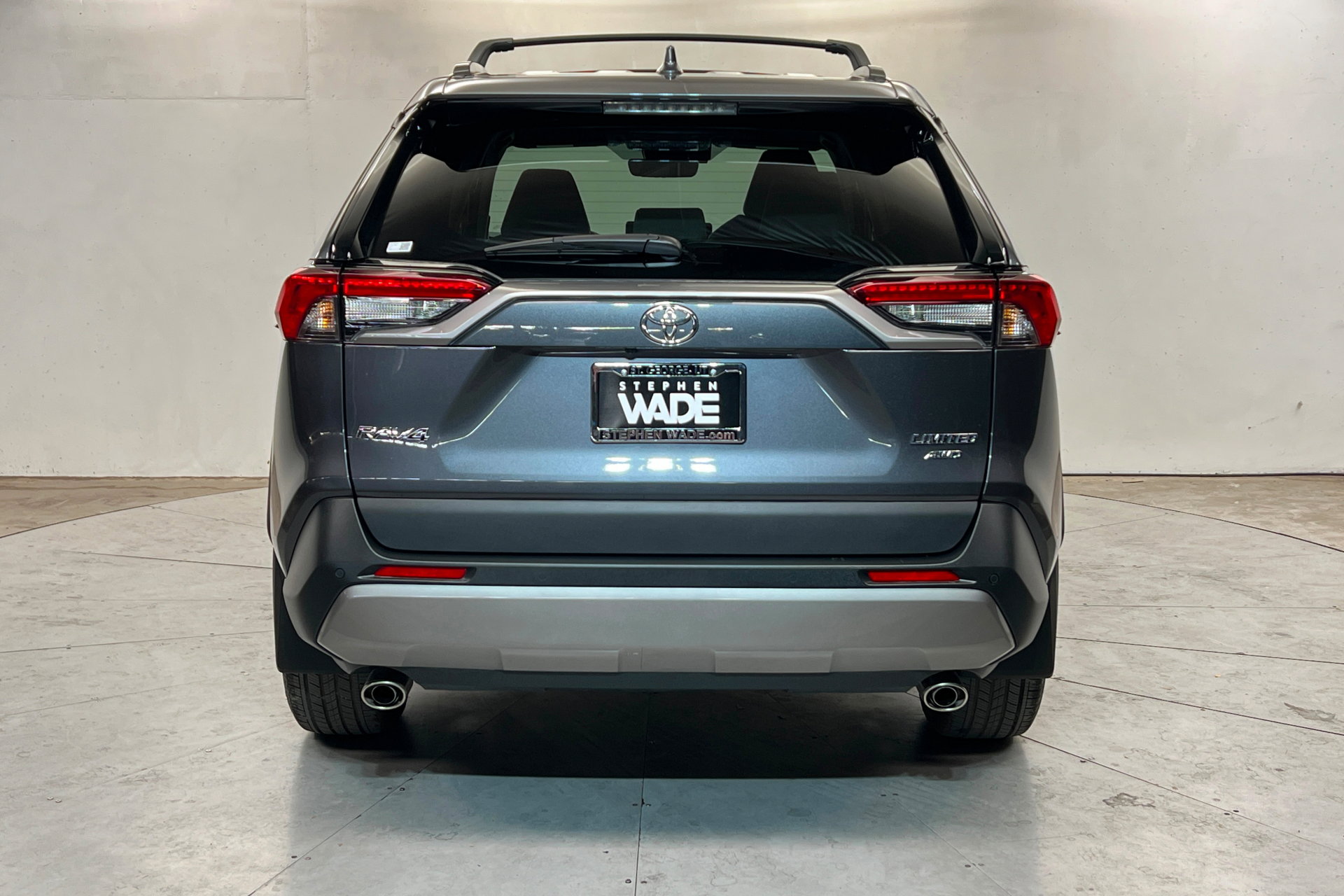 Used 2025 Toyota RAV4 Limited w/ Advanced Technology Package image 5