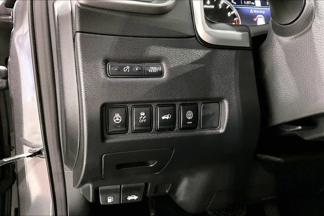Used 2022 Nissan Murano SV AWD/4WD image 46
