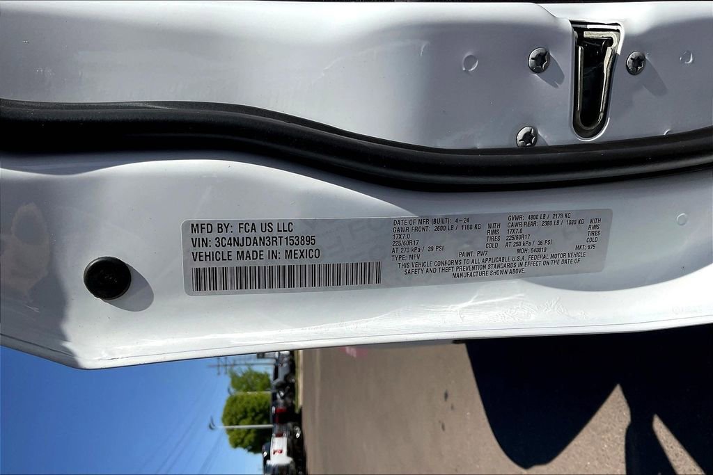 Used 2024 Jeep Compass Sport image 20