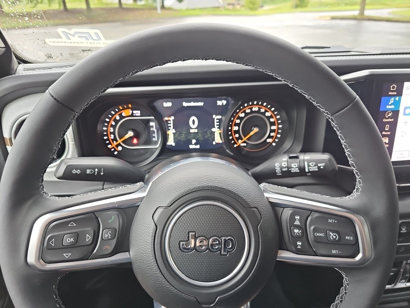 Used 2025 Jeep Wrangler Unlimited Sahara AWD/4WD image 23