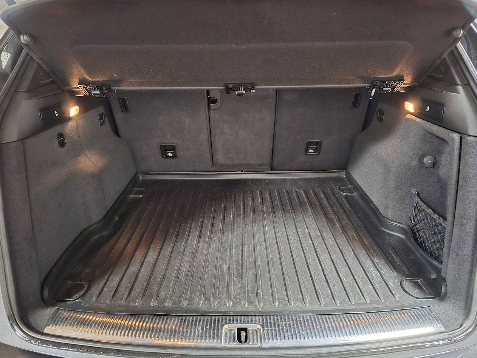 Used 2016 Audi SQ5 Premium Plus w/ Technology Package image 17