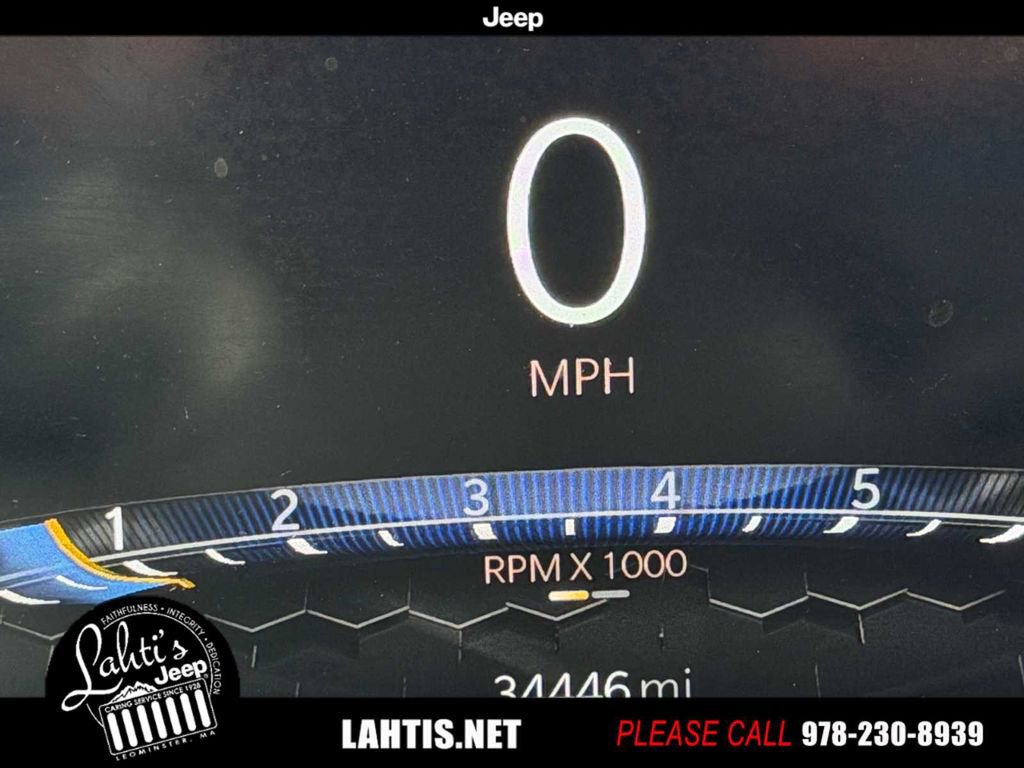 Certified 2022 Jeep Compass Limited w/ (RED) Package image 8