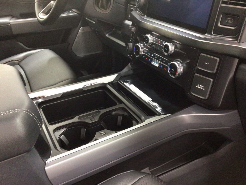 New 2025 Ford F250 Lariat w/ Lariat Ultimate Package image 38