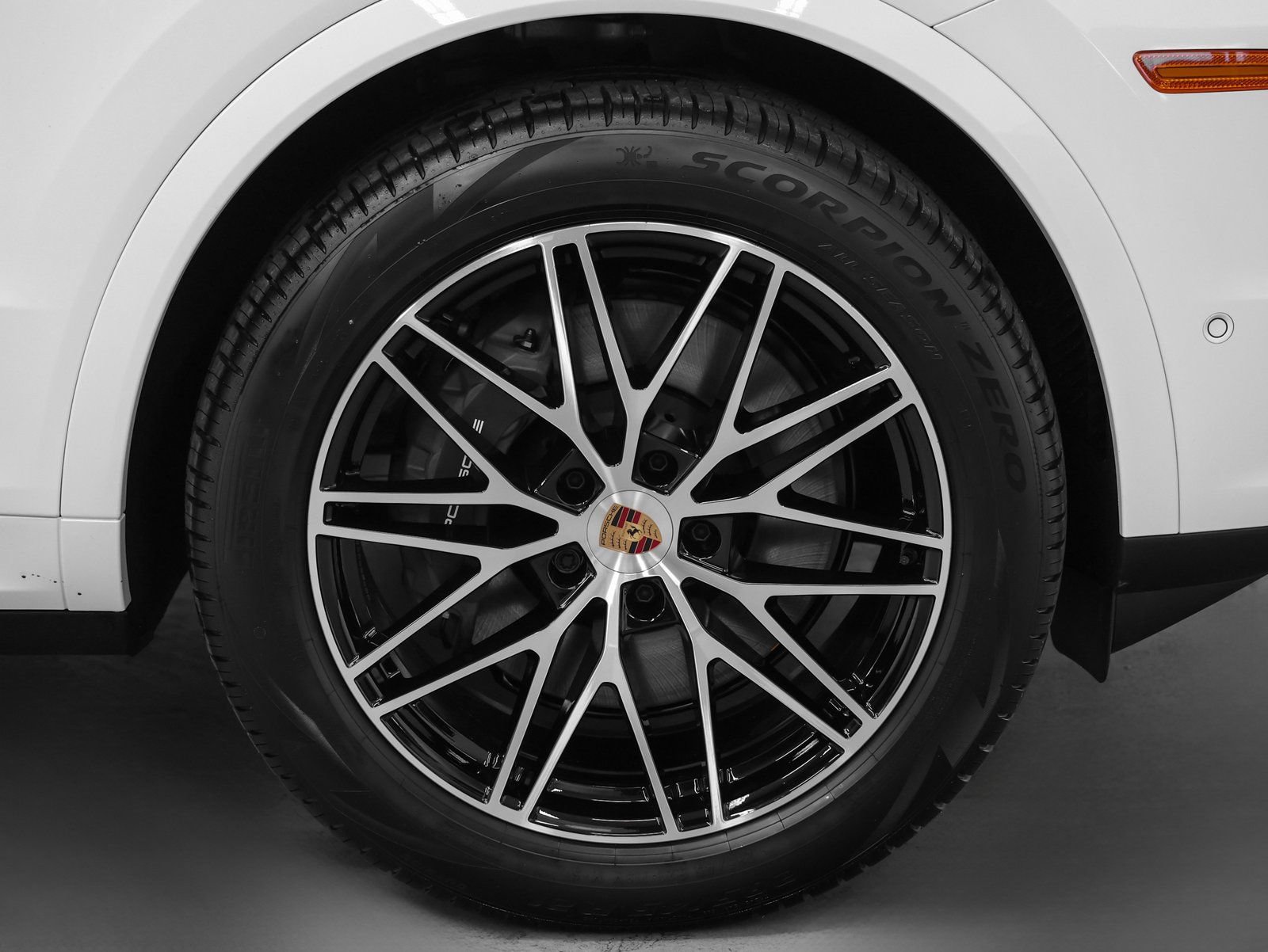 New 2026 Porsche Cayenne Coupe AWD/4WD image 15