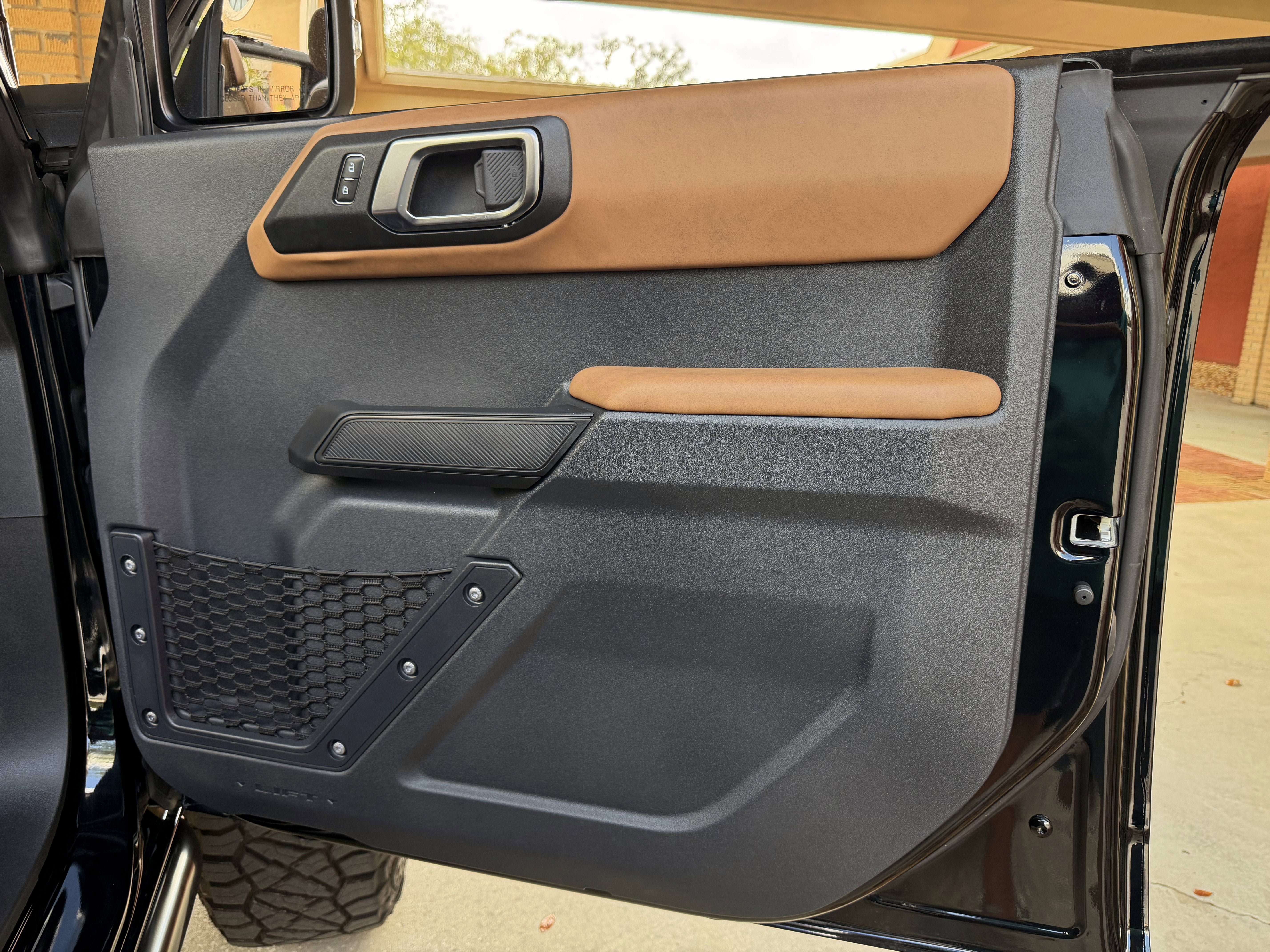 Used 2025 Ford Bronco Outer Banks AWD/4WD image 18