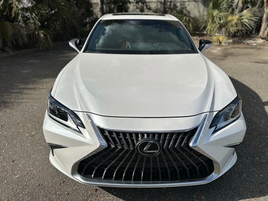 Used 2024 Lexus ES 350 w/ Premium Package image 4