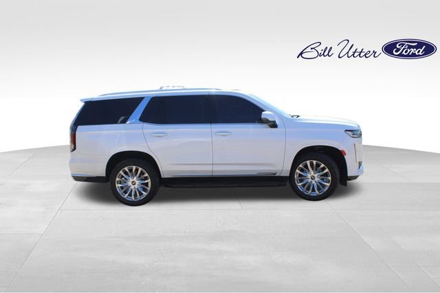 Used 2021 Cadillac Escalade Premium Luxury w/ LPO, Illumination Package RWD image 4
