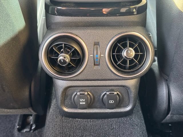 Used 2020 Kia Stinger GT-Line RWD image 13