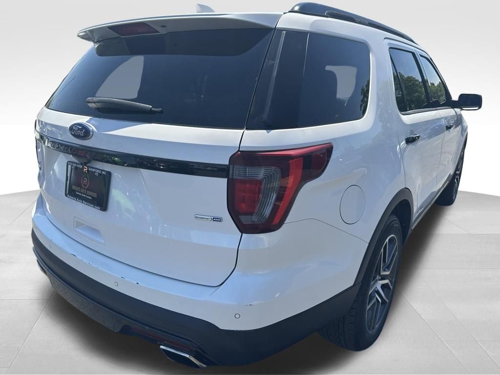 Used 2017 Ford Explorer Sport w/ Equipment Group 401A AWD/4WD image 4