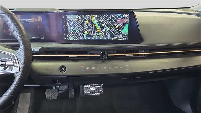 Used 2023 Nissan Ariya AWD image 18