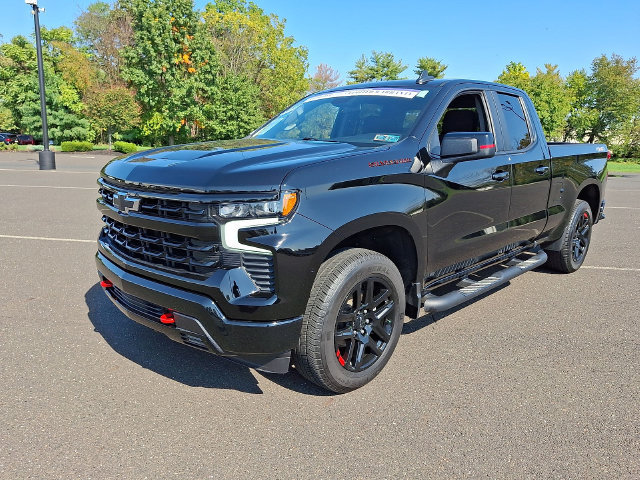 Used 2024 Chevrolet Silverado 1500 RST w/ Redline Edition AWD/4WD image 4