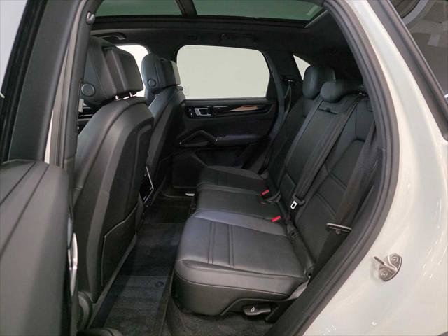 Used 2023 Porsche Cayenne AWD/4WD image 20