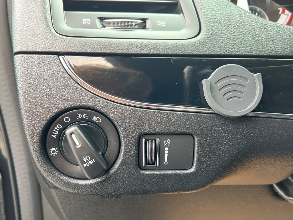 Used 2020 Dodge Grand Caravan SE image 14