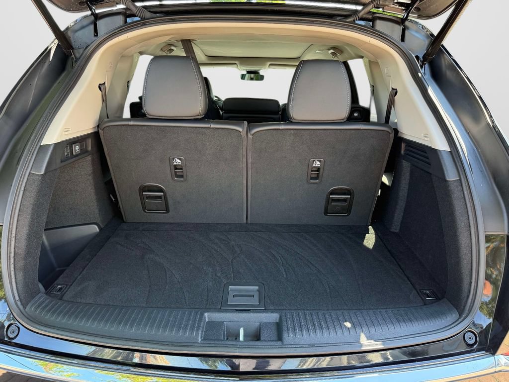 Certified 2024 Acura MDX w/ Technology Package AWD/4WD image 9