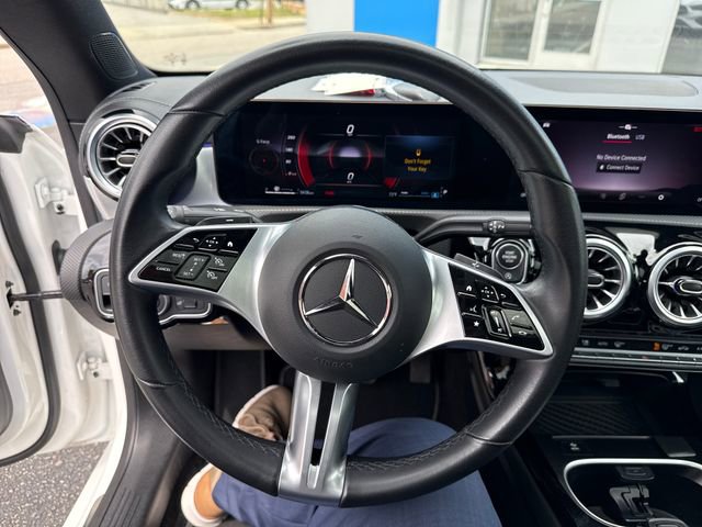 Used 2025 Mercedes-Benz CLA 250 4MATIC image 18