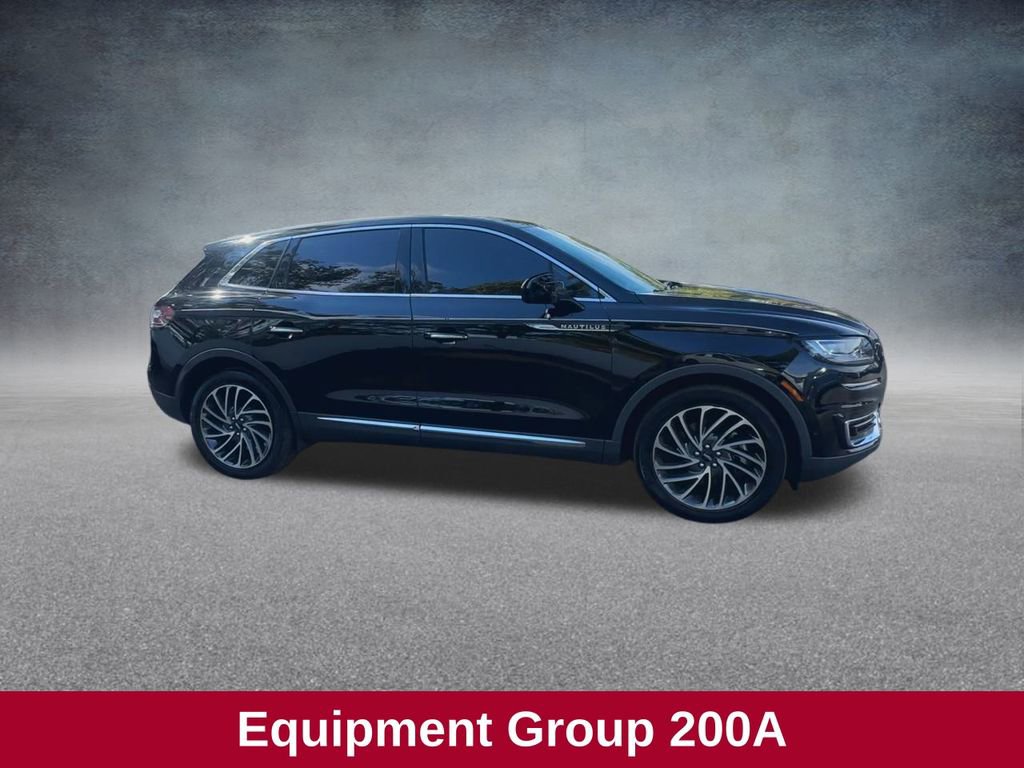 Used 2020 Lincoln Nautilus Reserve image 11