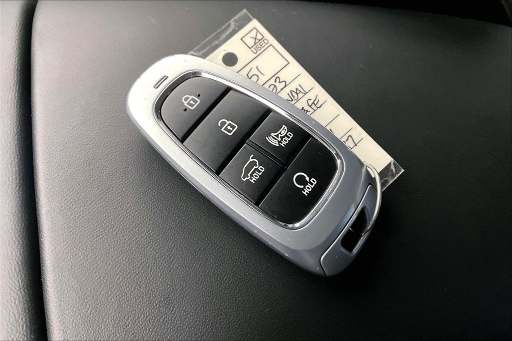 Used 2023 Hyundai Santa Fe SEL w/ Premium Package AWD/4WD image 10