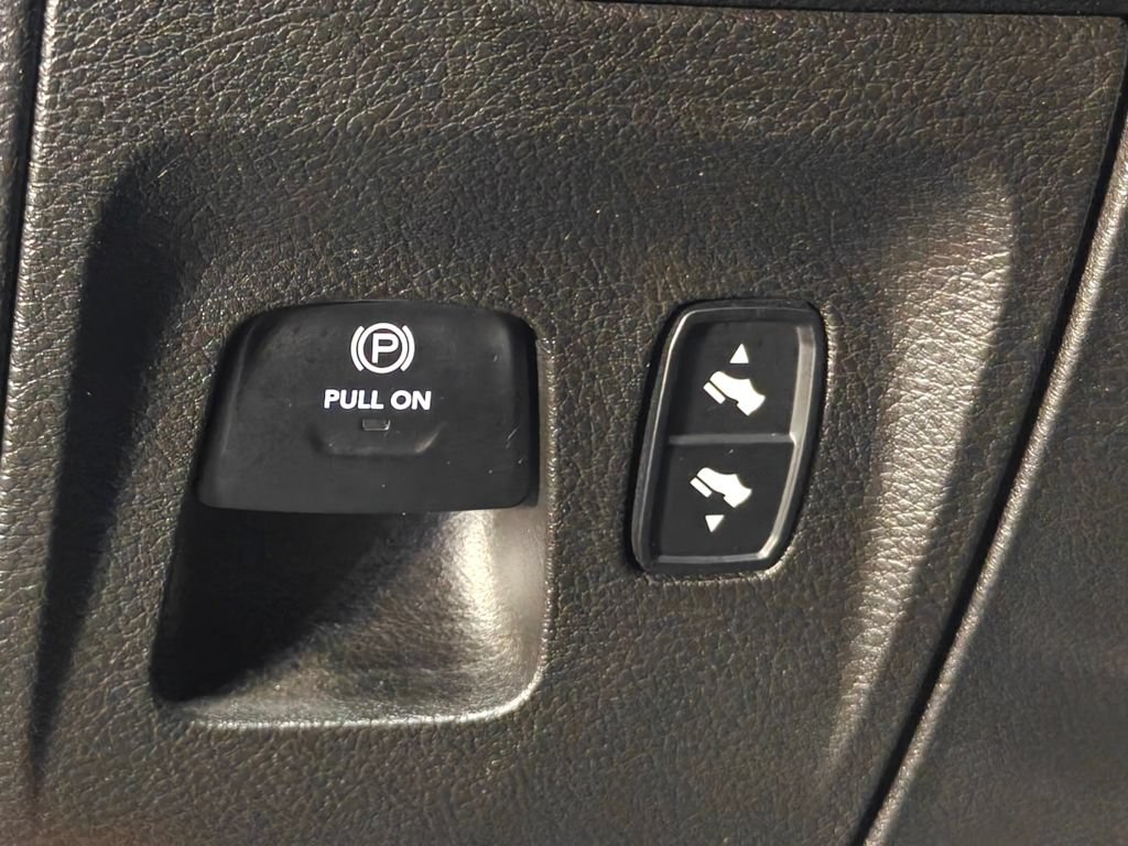 Used 2019 RAM 1500 Big Horn AWD/4WD image 12