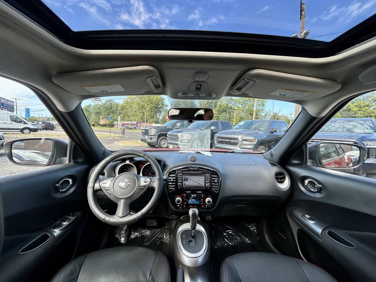 Used 2017 Nissan Juke SL FWD image 21