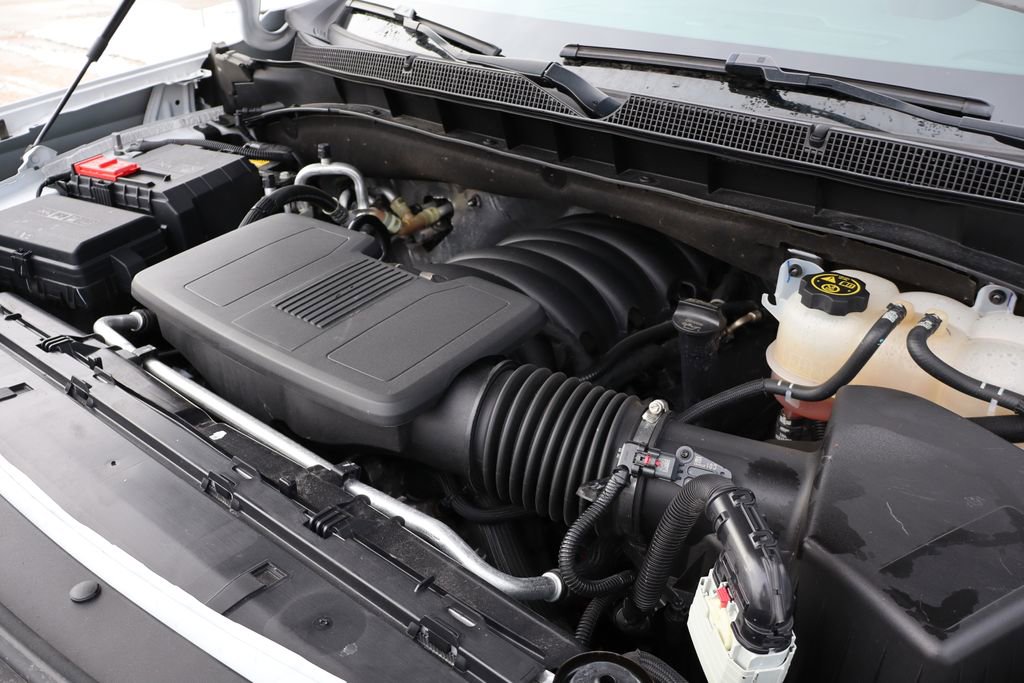 Used 2023 Chevrolet Suburban Z71 w/ Luxury Package image 58