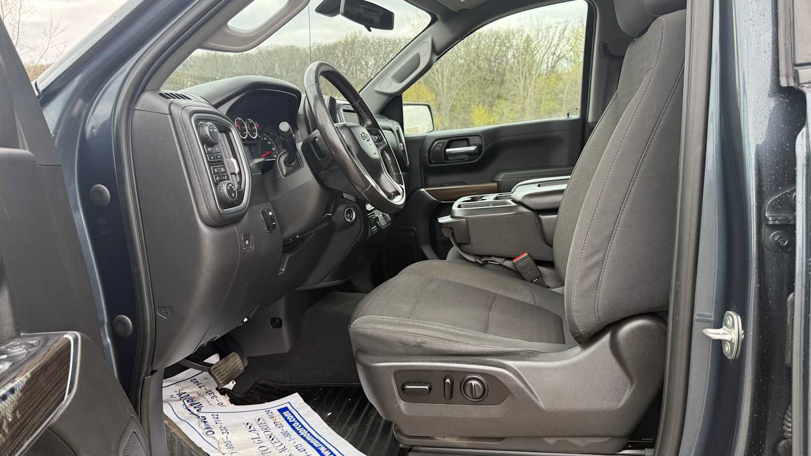 Used 2020 Chevrolet Silverado 1500 RST w/ All-Star Edition AWD/4WD image 7