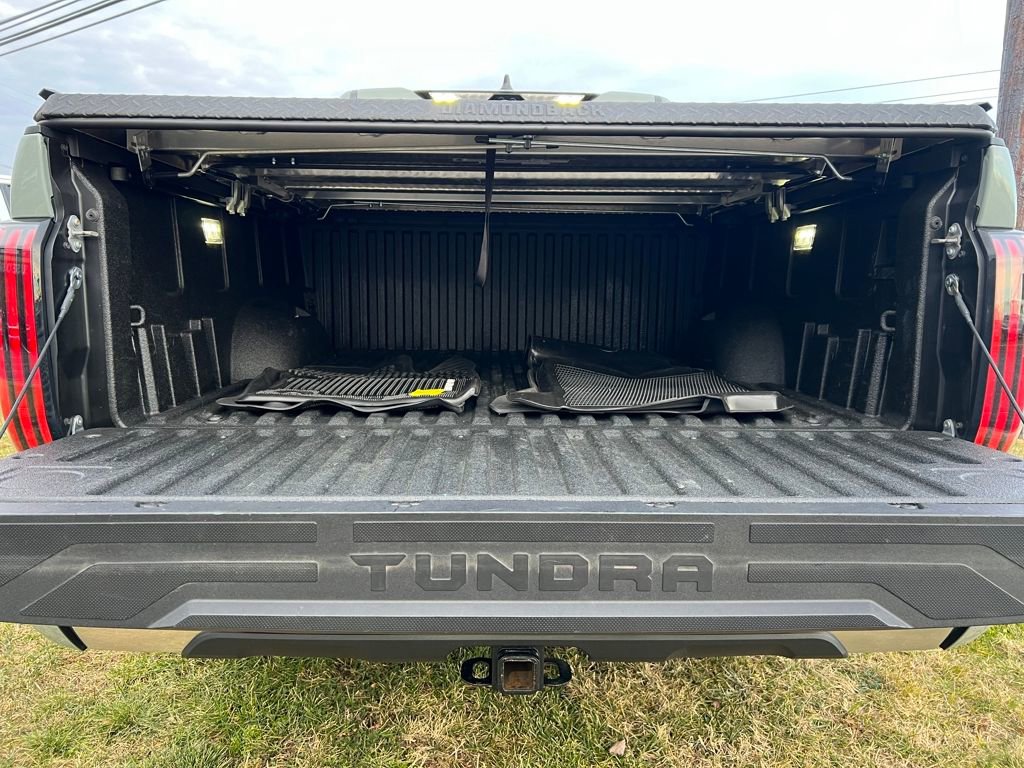 Used 2024 Toyota Tundra Limited image 17