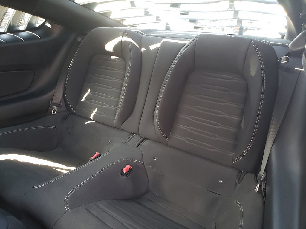 Used 2017 Ford Mustang Coupe RWD image 8