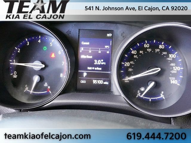 Used 2019 Toyota C-HR LE image 32