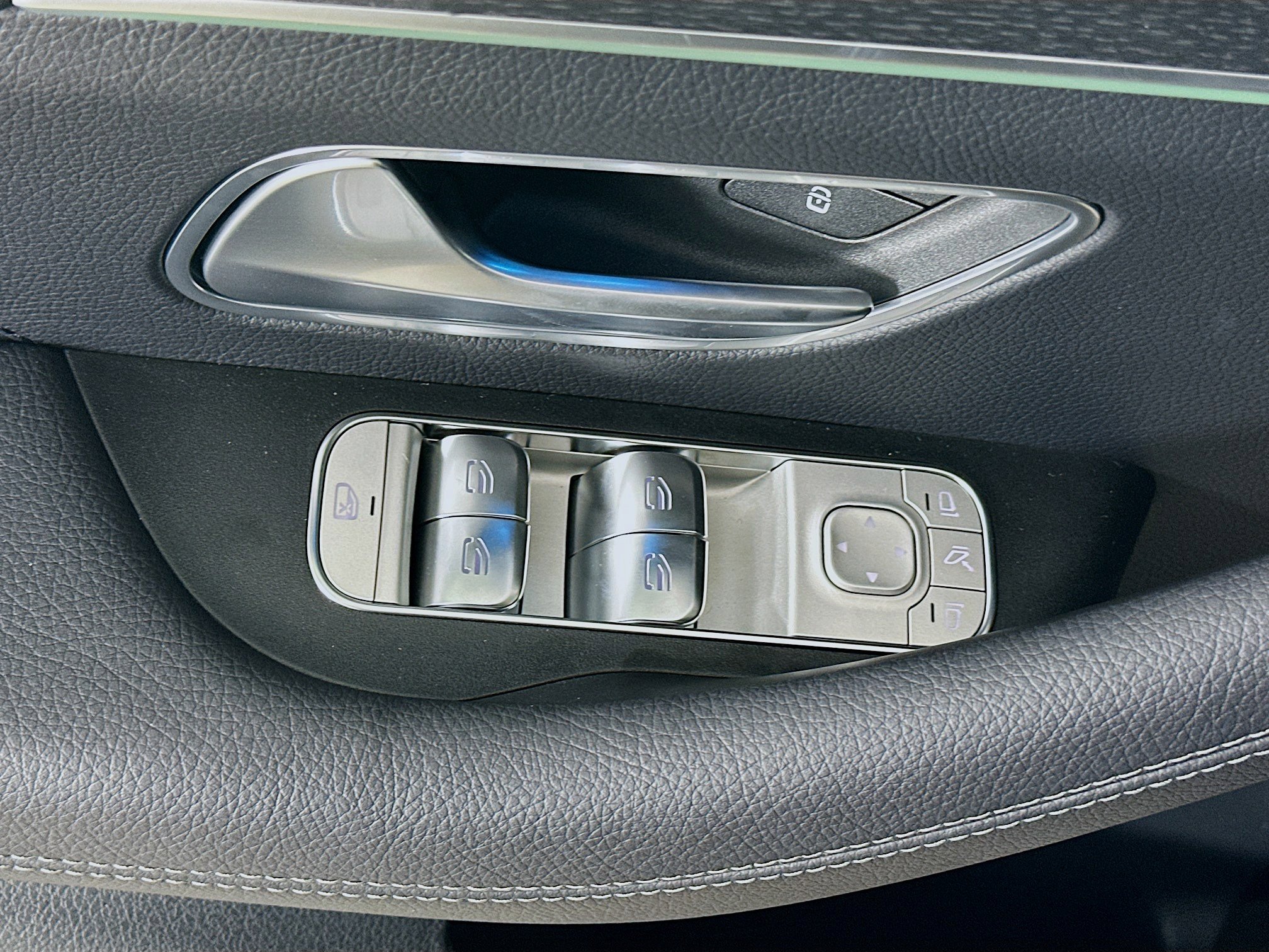 Used 2026 Mercedes-Benz GLE 450 4MATIC image 23