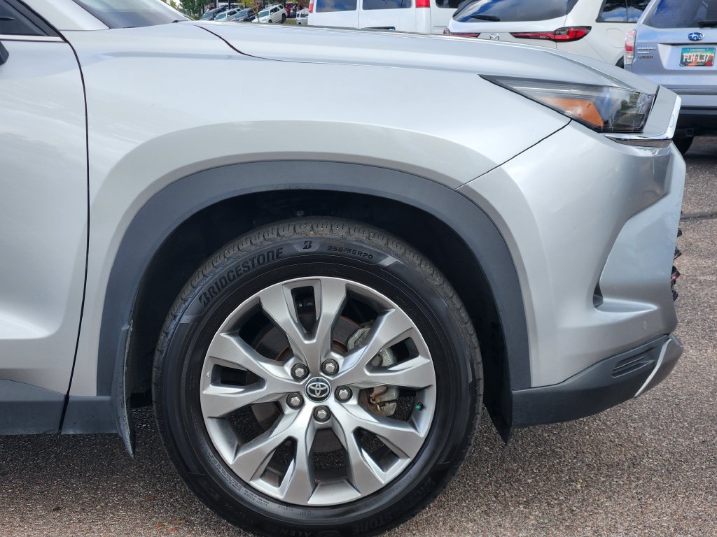 Used 2024 Toyota Grand Highlander AWD image 29