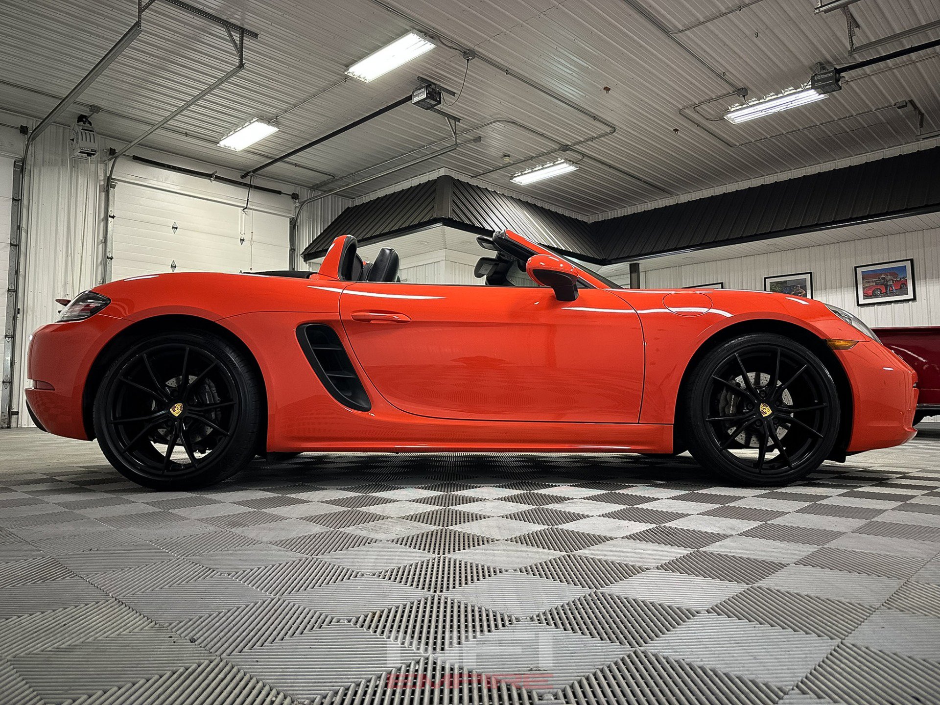 Used 2017 Porsche 718 Boxster Roadster 2D image 26
