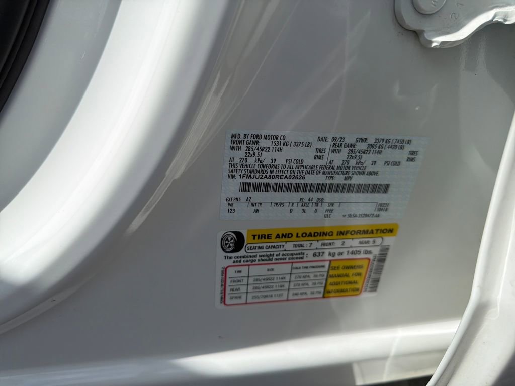 Used 2024 Ford Expedition Limited image 23