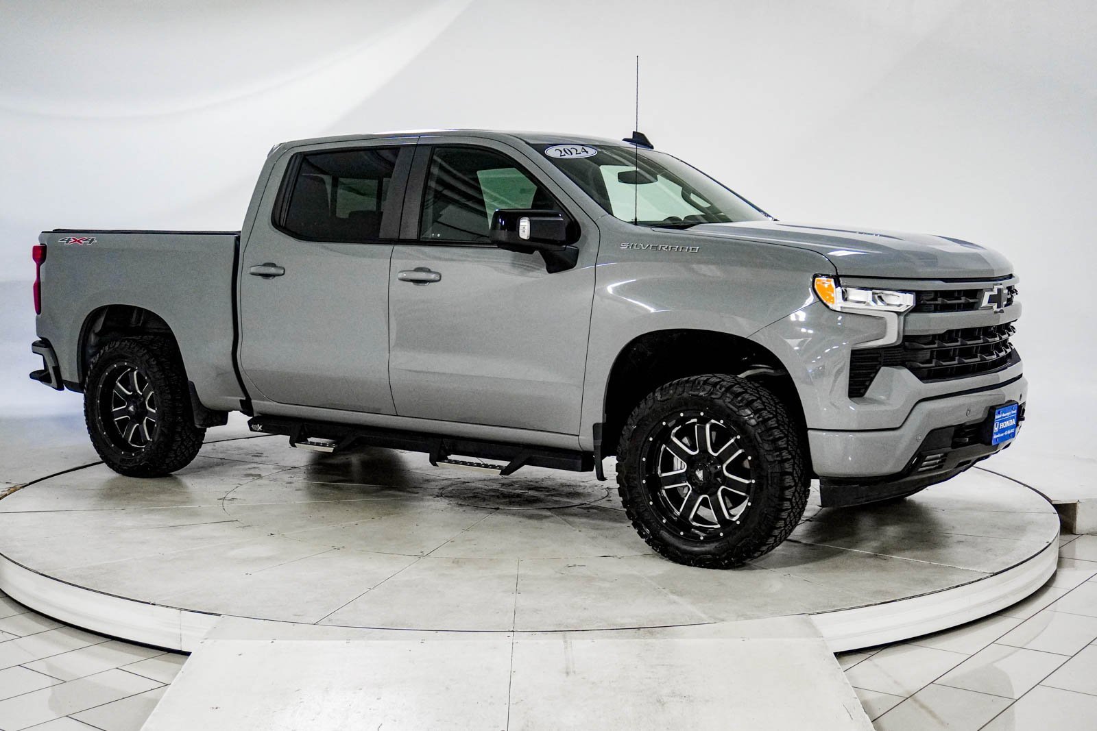 Used 2024 Chevrolet Silverado 1500 RST w/ Convenience Package II image 11