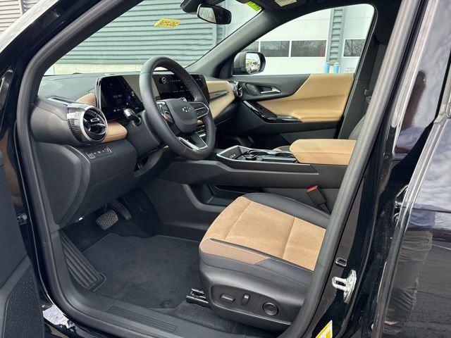 Used 2026 Chevrolet Equinox ACTIV image 12