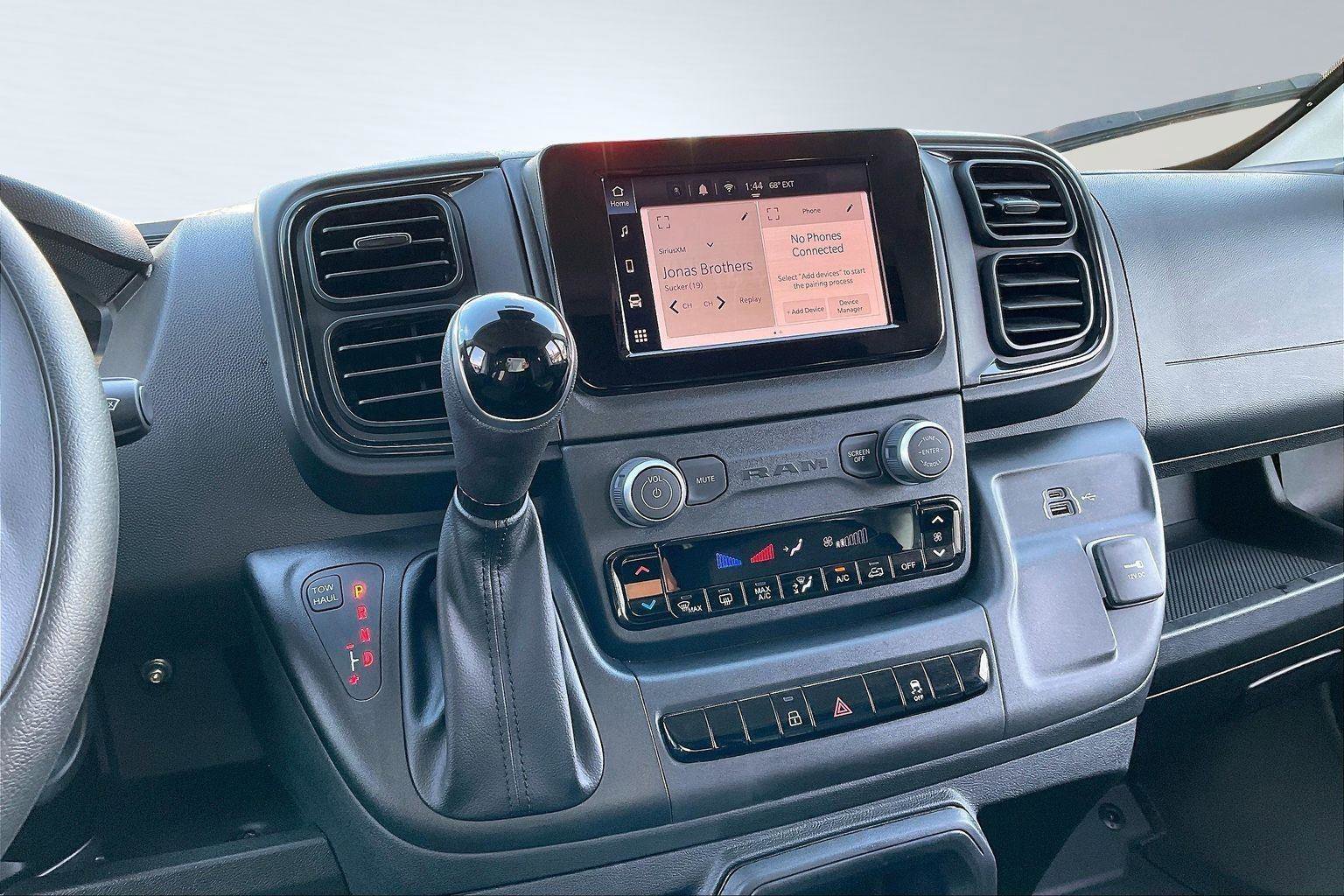 Used 2025 RAM ProMaster 2500 w/ Convenience Group image 7