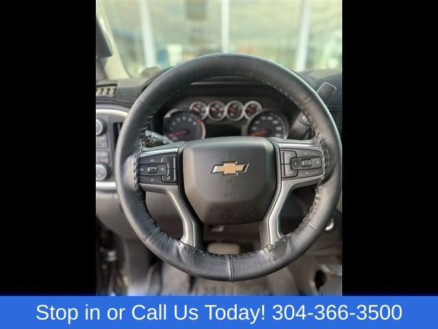 Used 2022 Chevrolet Silverado 2500 LT w/ Convenience Package AWD/4WD image 9