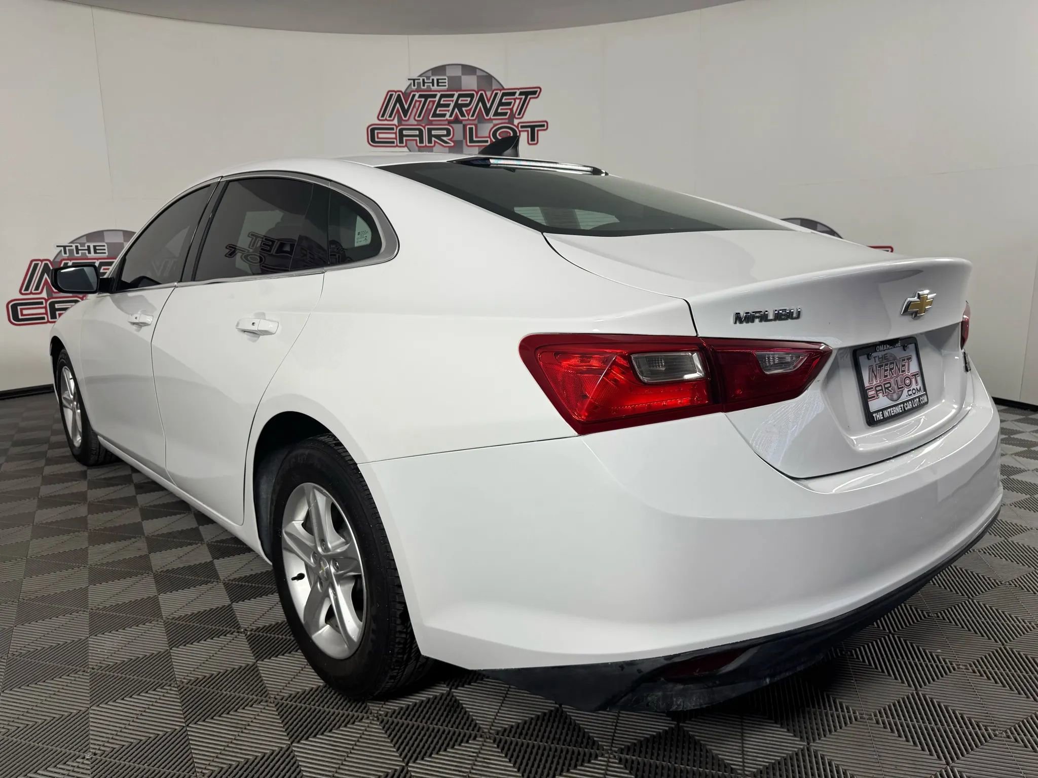 Used 2023 Chevrolet Malibu LS image 26