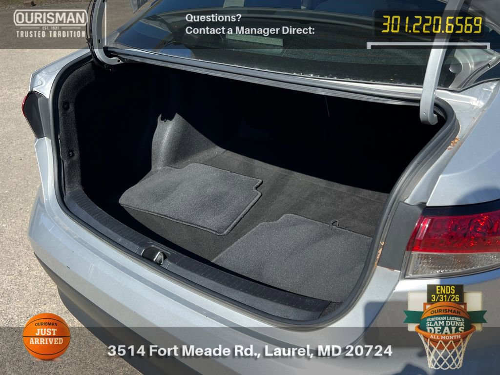 Used 2024 Toyota Corolla LE image 19