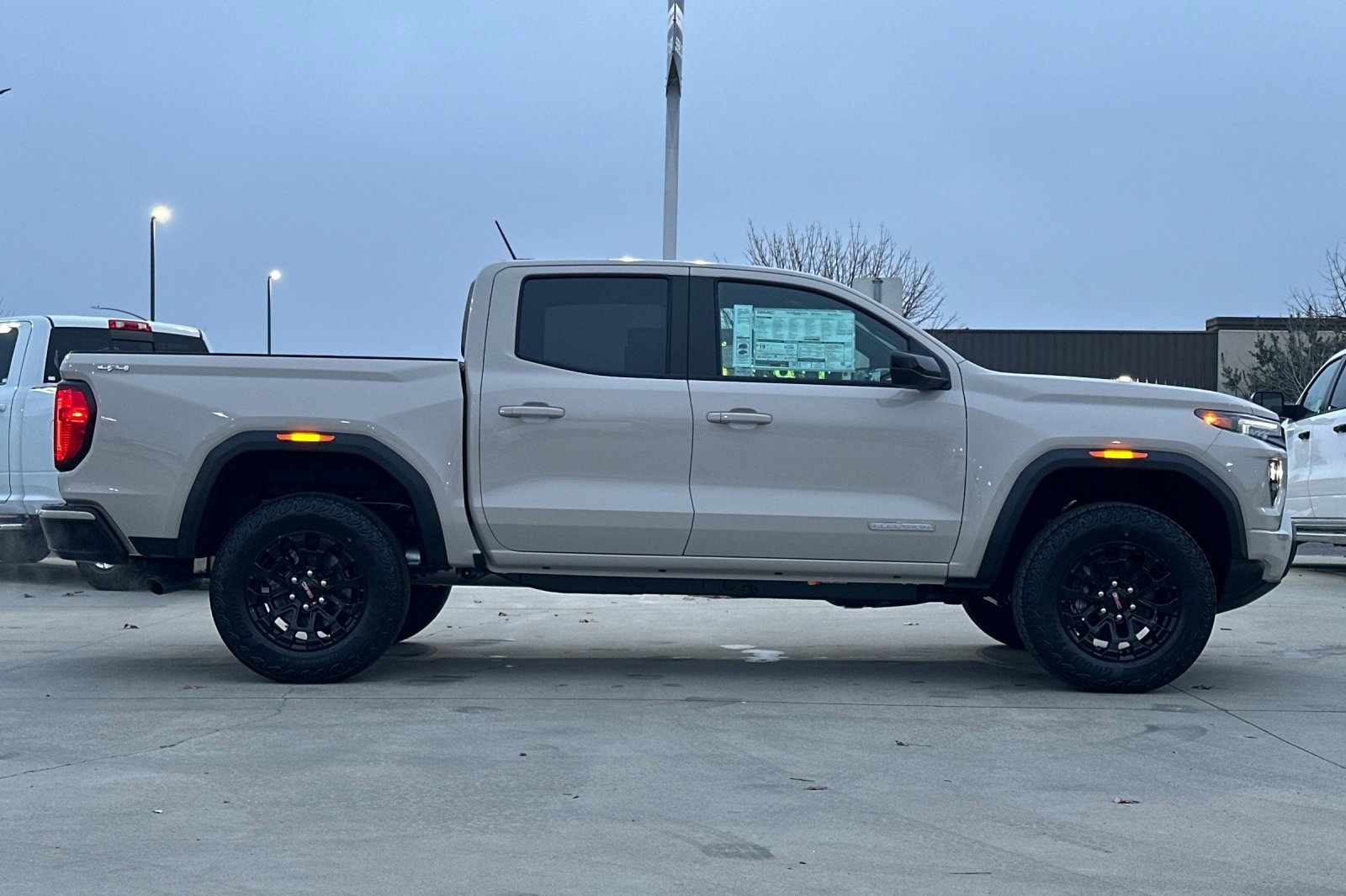 New 2026 GMC Canyon Elevation w/ Convenience Package image 8