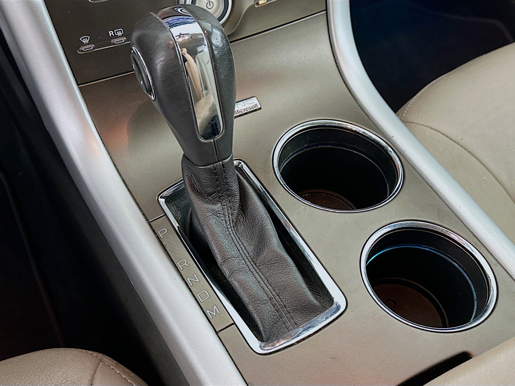 Used 2012 Ford Edge SEL image 25