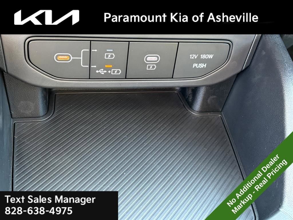 New 2026 Kia K4 FWD image 24