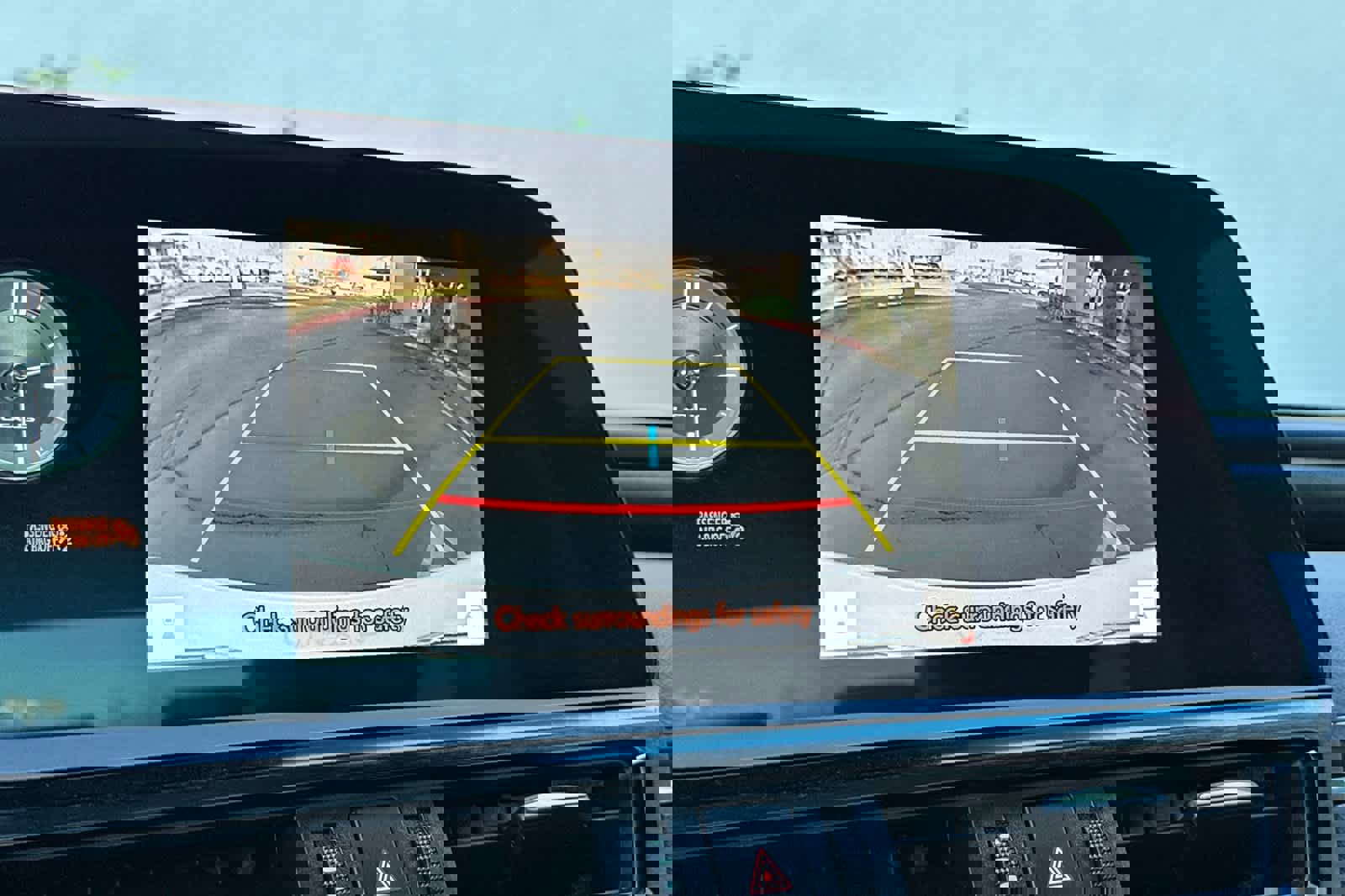 Used 2023 Lexus ES 300h w/ Premium Package image 20