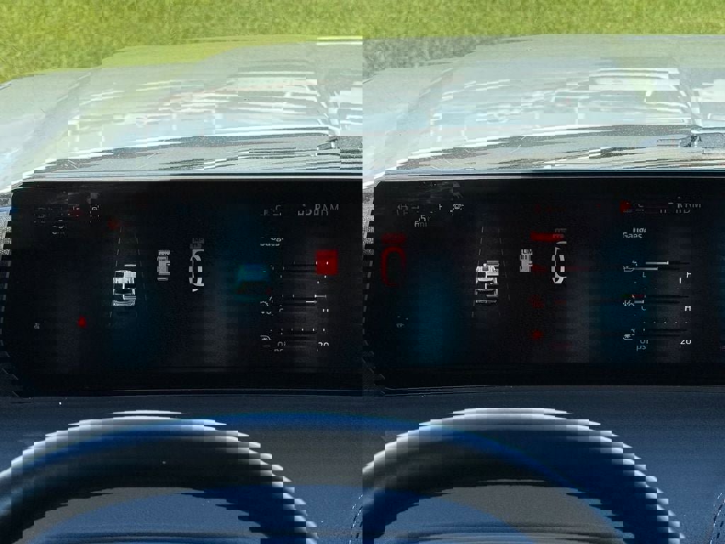 Used 2025 Ford Expedition Platinum image 22