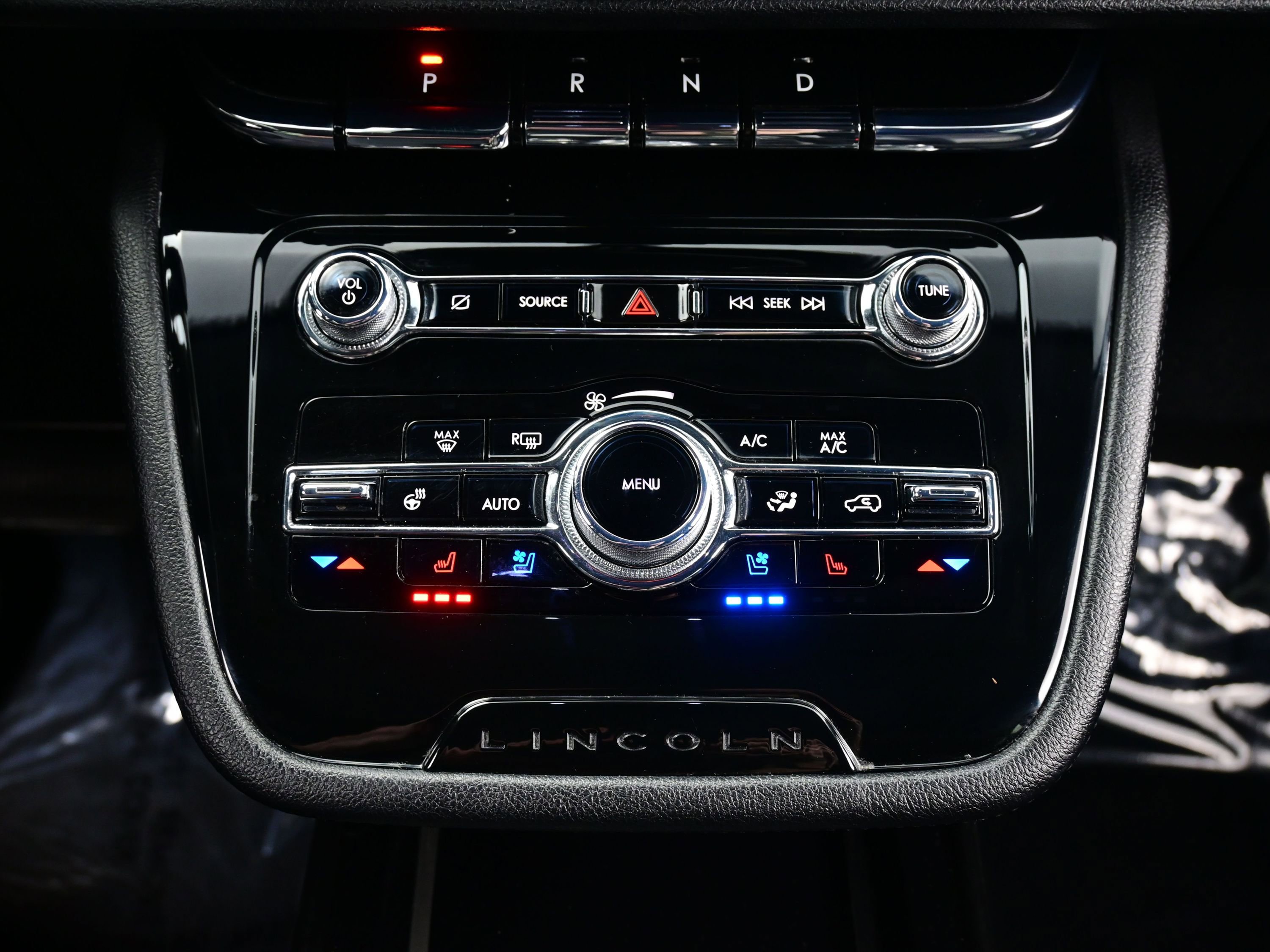 Used 2022 Lincoln Corsair Reserve w/ Equipment Group 201A image 21