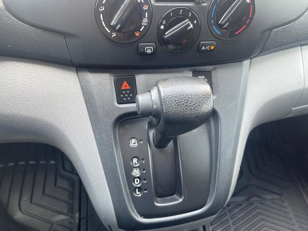 Used 2014 Nissan NV200 SV w/ Technology Package FWD image 19