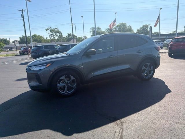 Used 2025 Ford Escape ST-Line FWD image 21