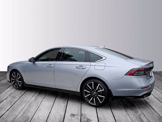 Certified 2023 Honda Accord Touring image 3
